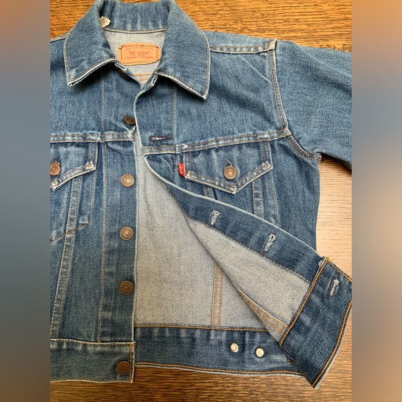 LEVI’S Classic Trucker Denim Jean Jacket Button Up Kids Youth Size 10 Unisex - Picture 4 of 15